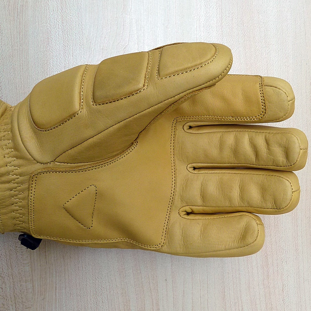 Race AL Glove by Free the Powder - palm view